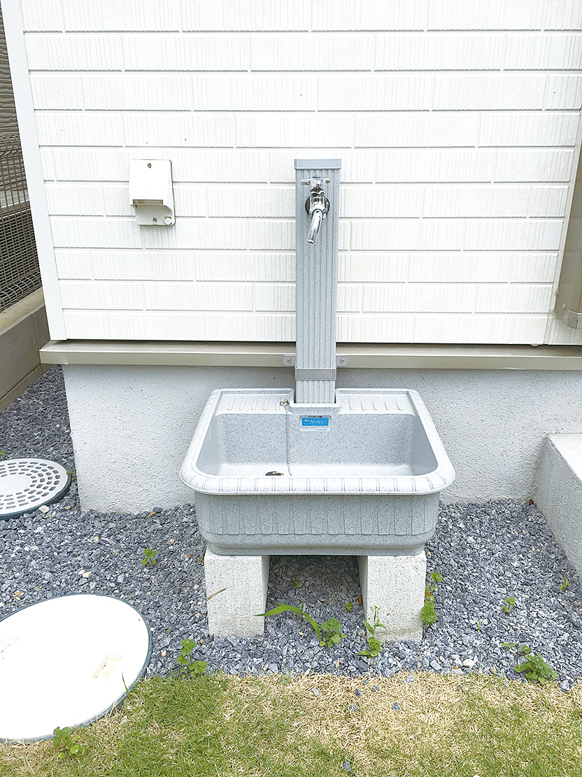 北海道今週限定価額 立水栓 エクステリア 小物入れ